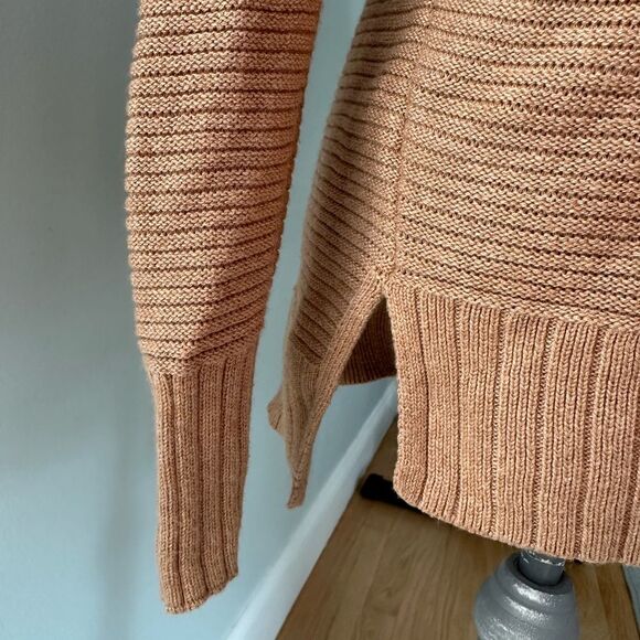 Old Navy Tight Knit Sweater Camel Tan Crewneck Long Sleeve Top size Extra Small - Picture 5 of 6